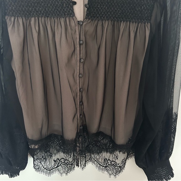 Anthropologie Layered Tulle Puff Sleeve Lace Blouse Size Small Black/Nude - Picture 3 of 8